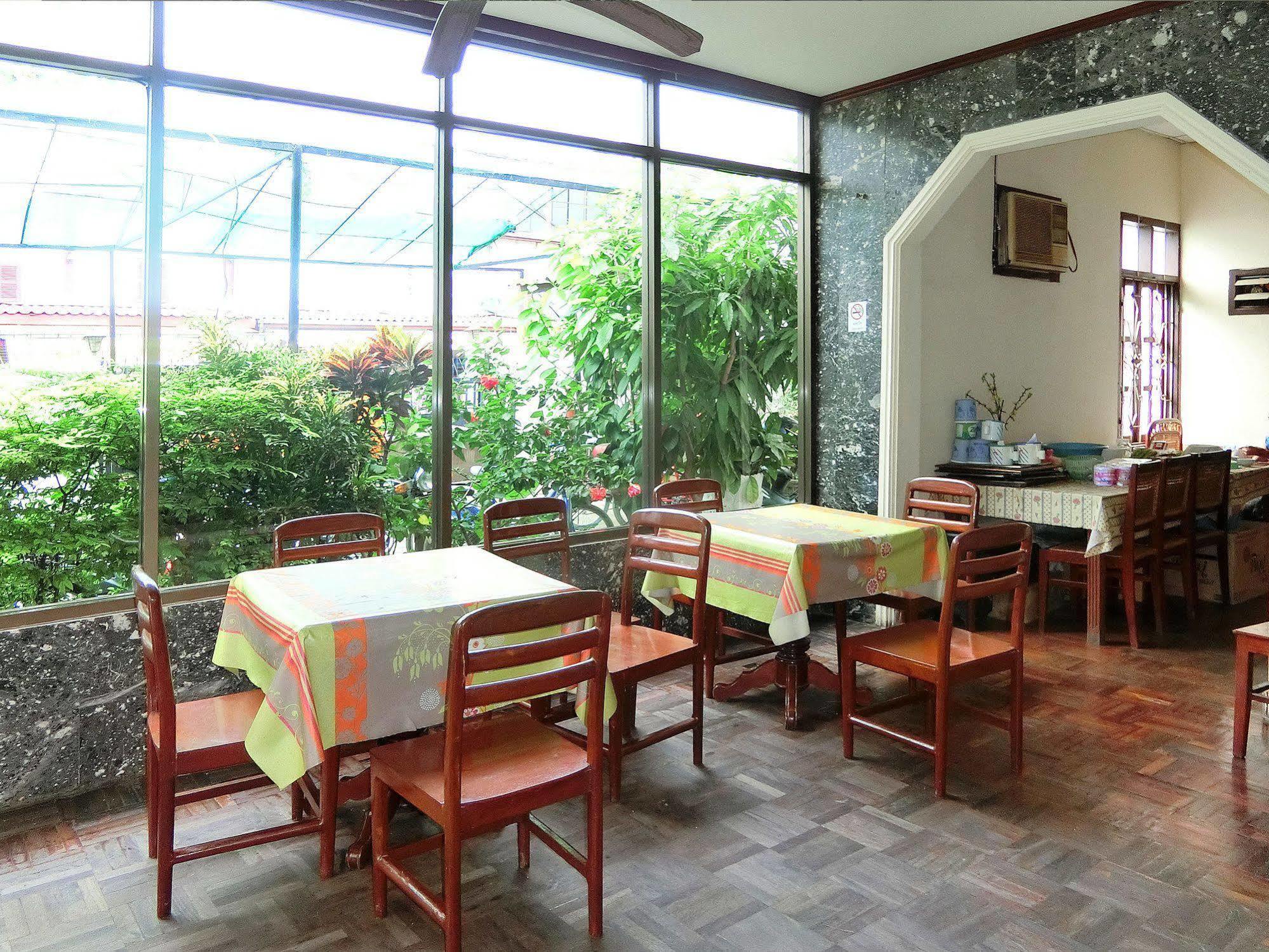 Villa Sisavad Guesthouse Vientiane Eksteriør billede