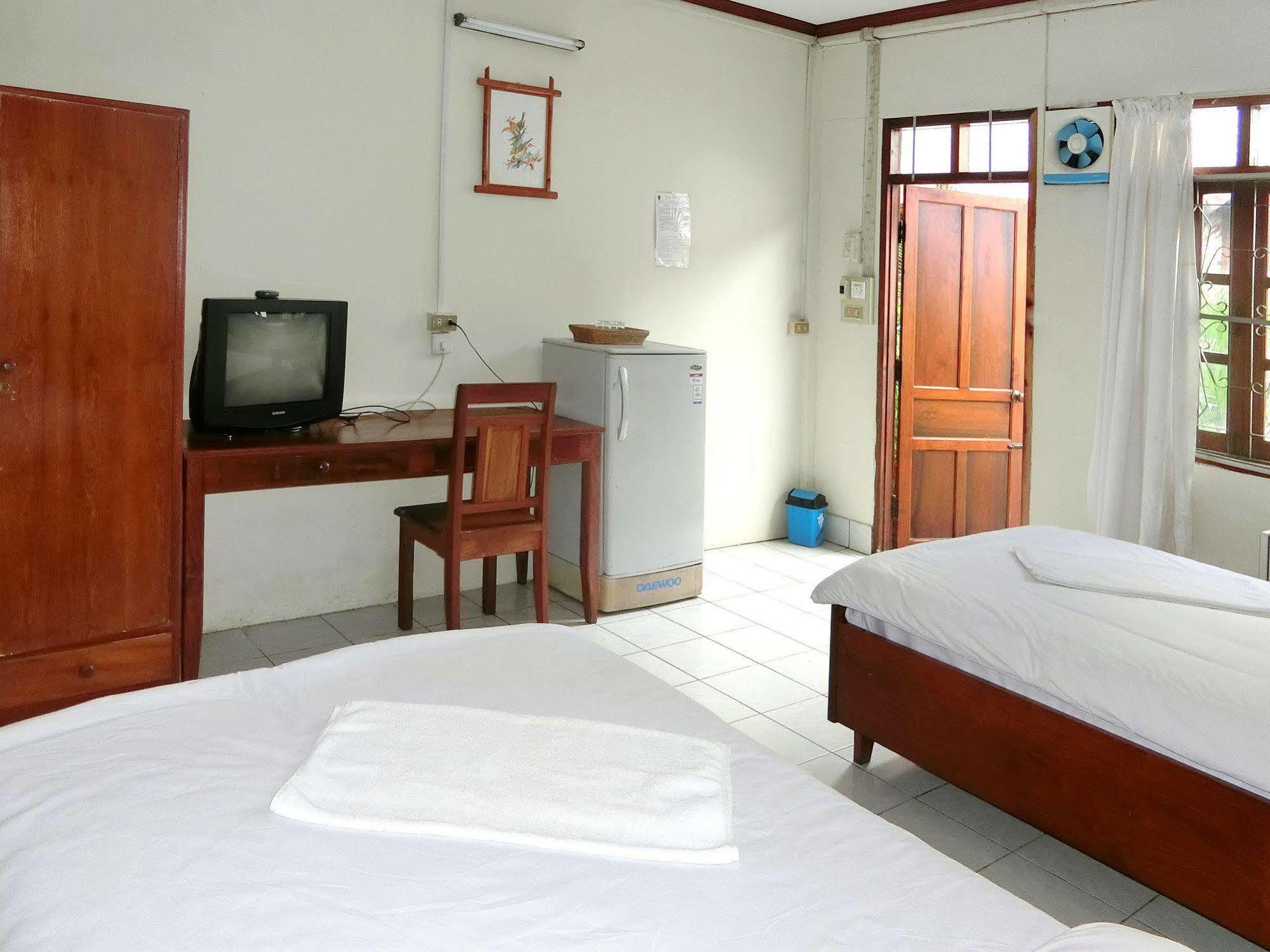Villa Sisavad Guesthouse Vientiane Eksteriør billede