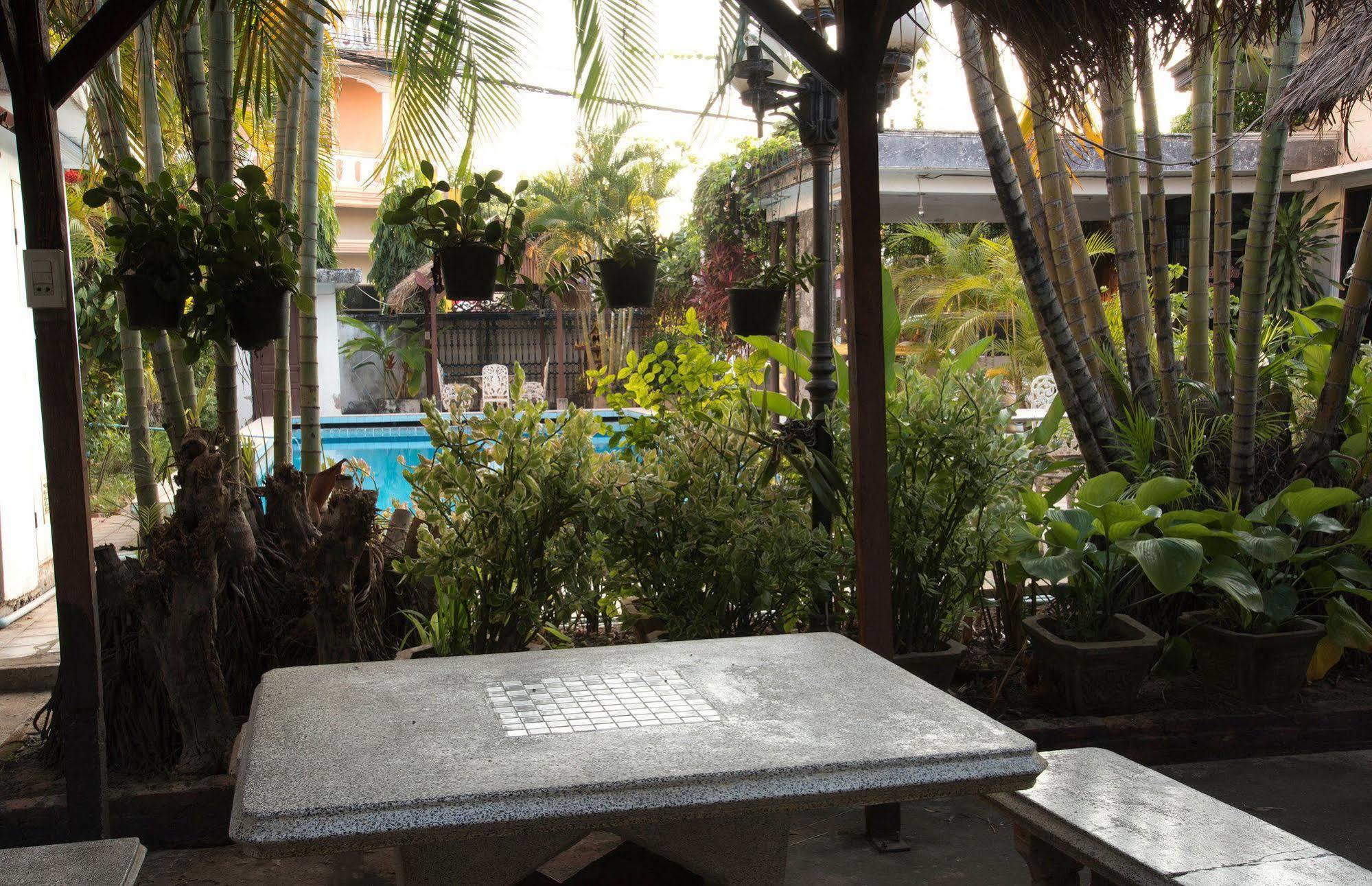 Villa Sisavad Guesthouse Vientiane Eksteriør billede